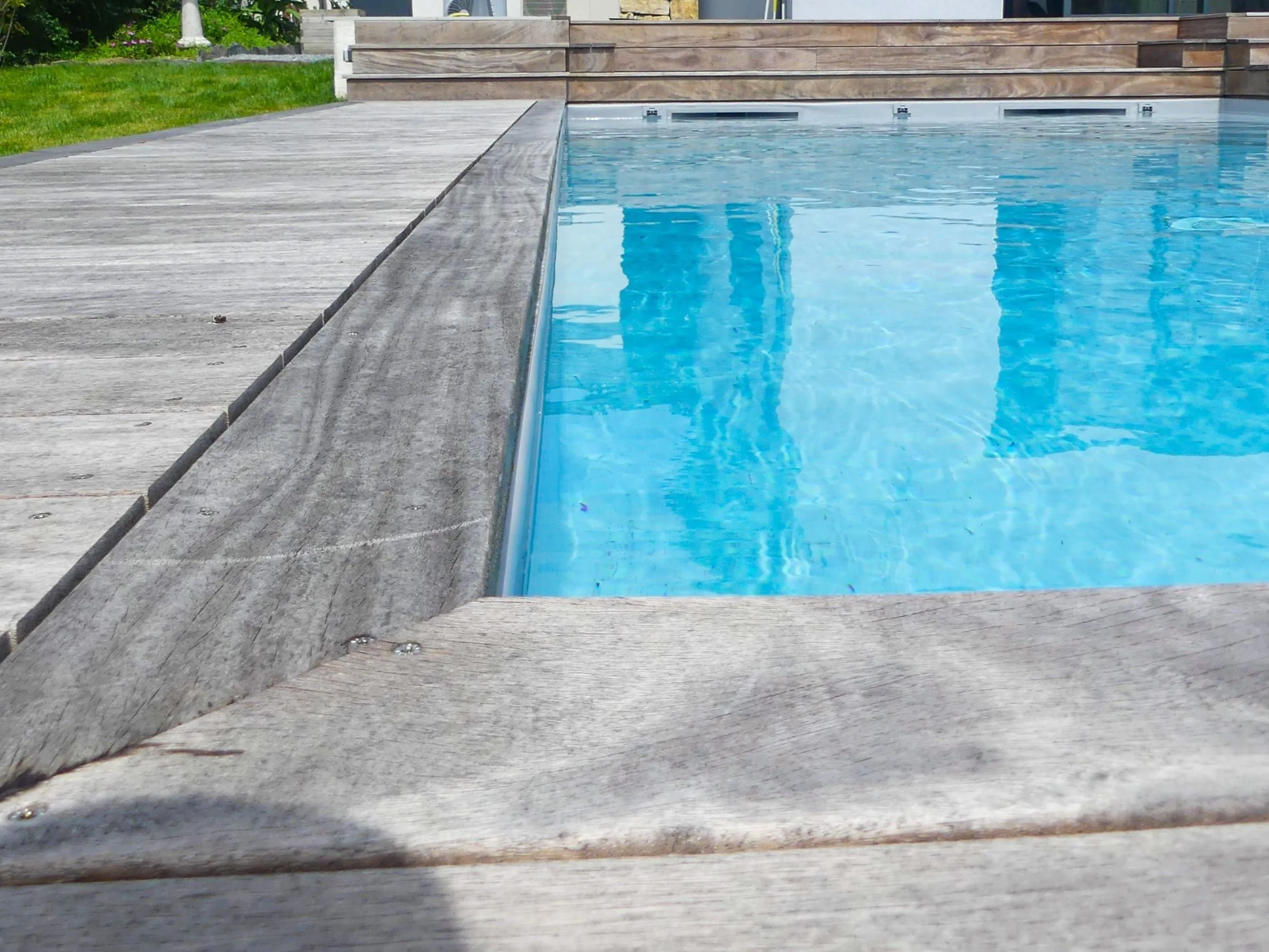 Piscine et aménagement extérieur Rochefort en terre David Paysage